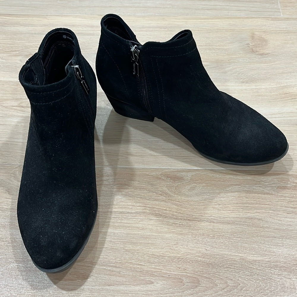 Blondo Valli Waterproof Black Suede Ankle Booties